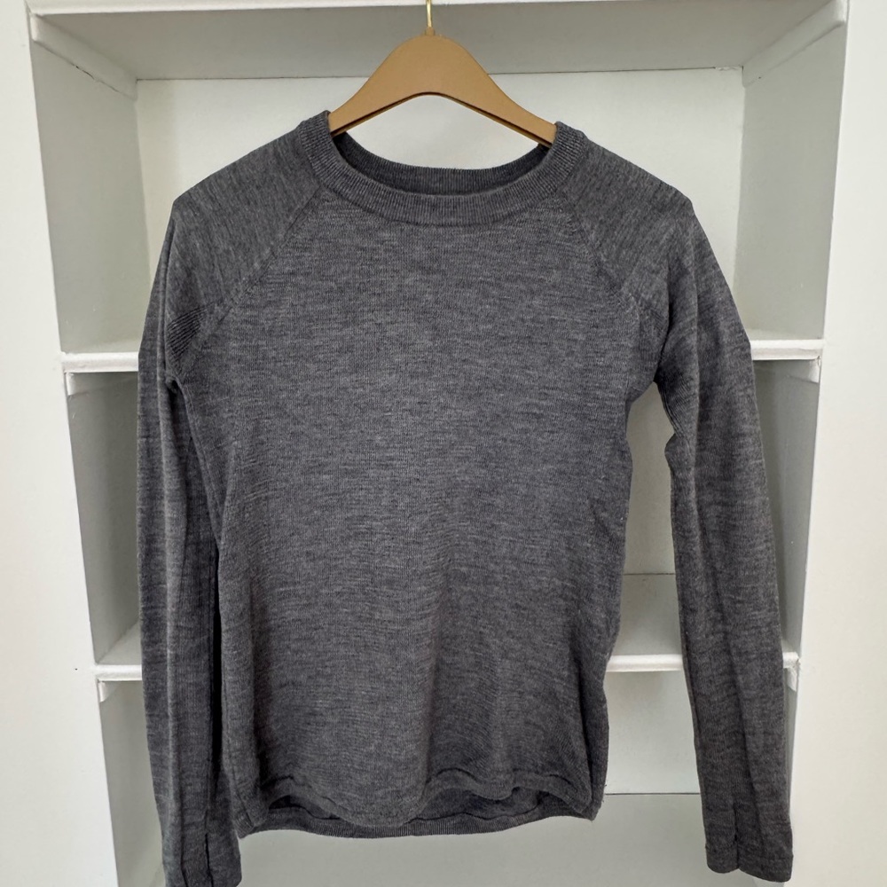 Lululemon Gray Long Sleeve Sweater